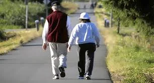 প্রতিদিন হাঁটুন